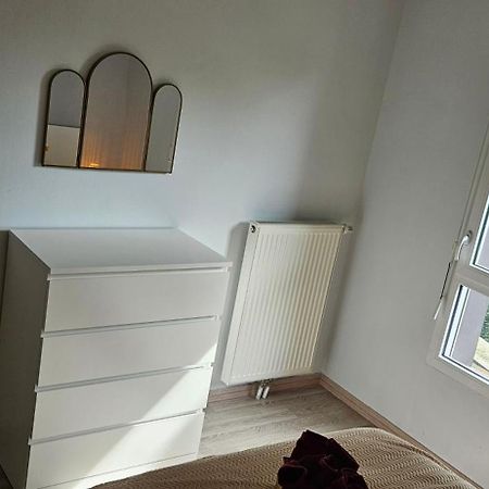 Appartement 2 Chambres Avec Terrasse Et Garage Saint-Andre-lez-Lille Eksteriør billede