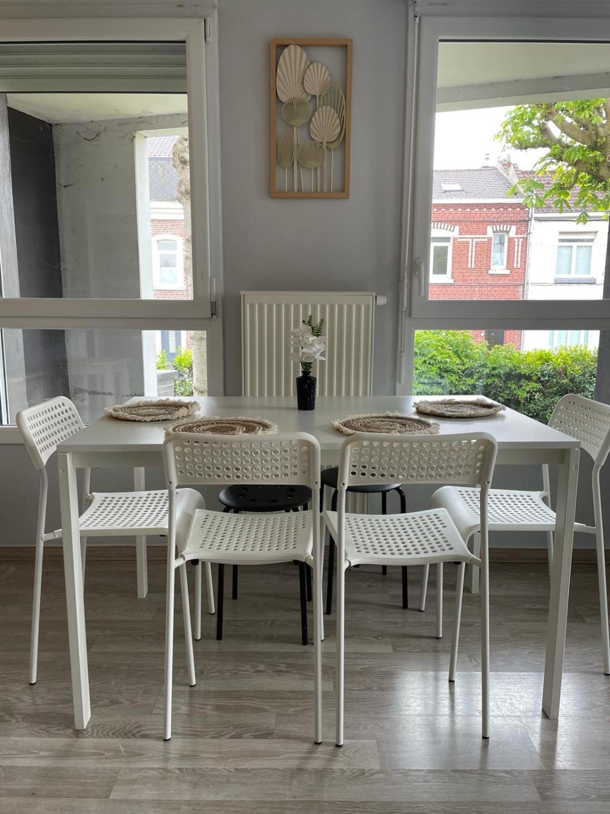 Appartement 2 Chambres Avec Terrasse Et Garage Saint-Andre-lez-Lille Eksteriør billede